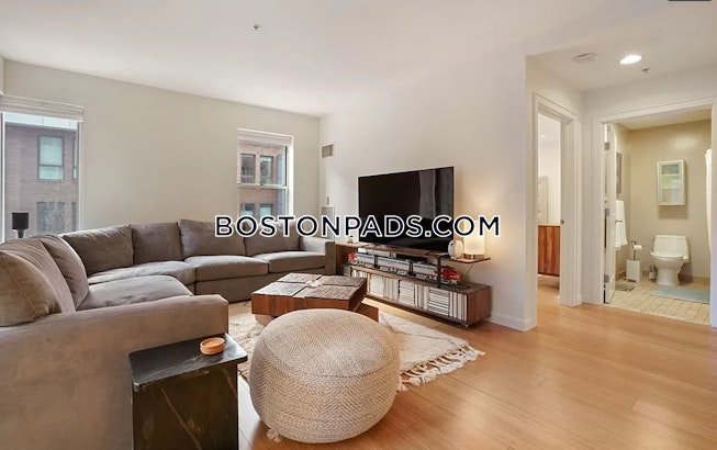 Boston - $5,400 /mo