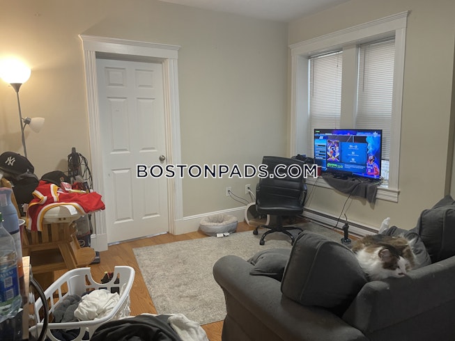 Boston - $3,195 /mo