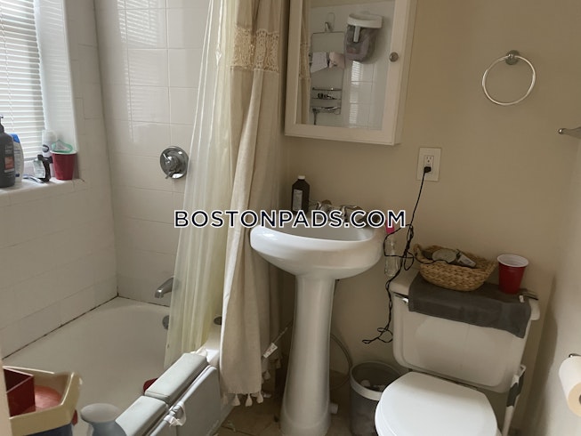 Boston - $3,195 /mo