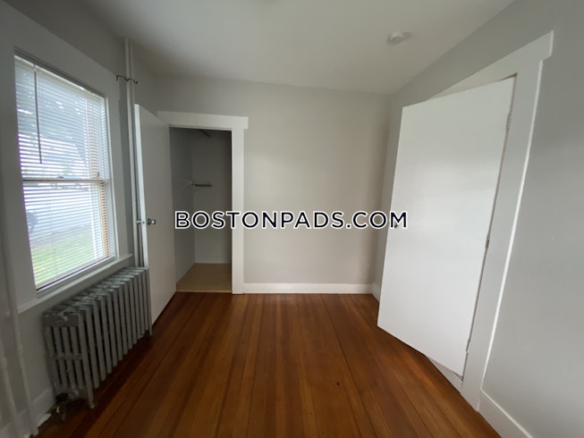 Boston - $2,700 /mo