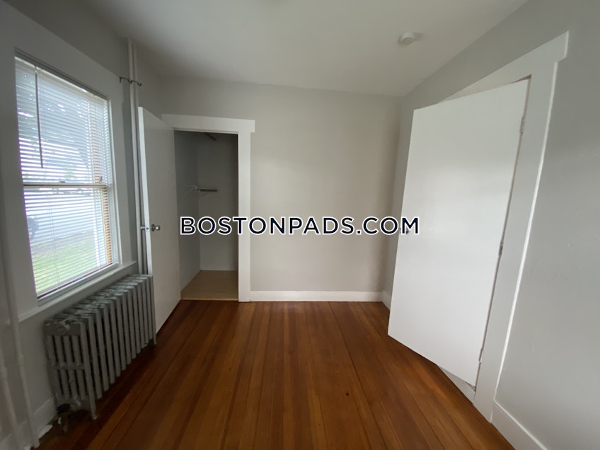 Boston - $2,700 /month