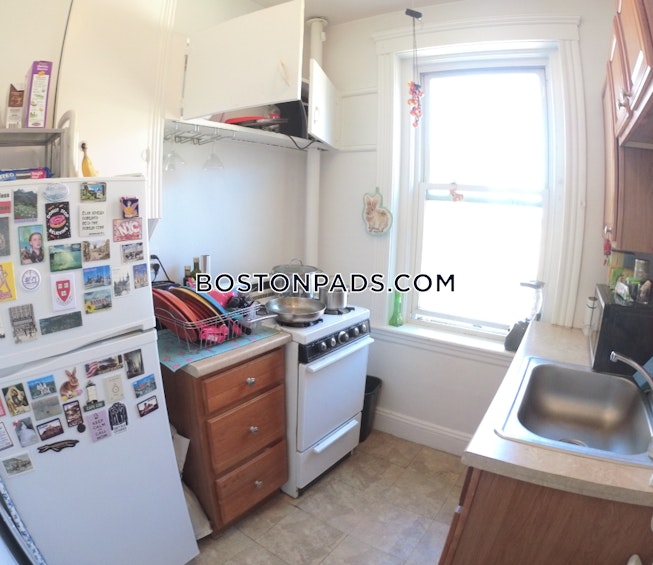 Boston - $1,600 /mo