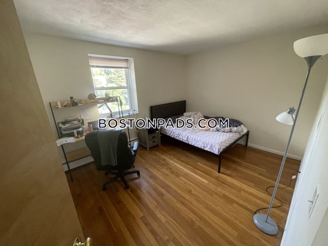 Brookline - $3,600 /mo