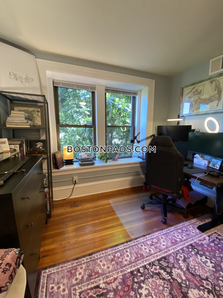 Beacon St., Brookline