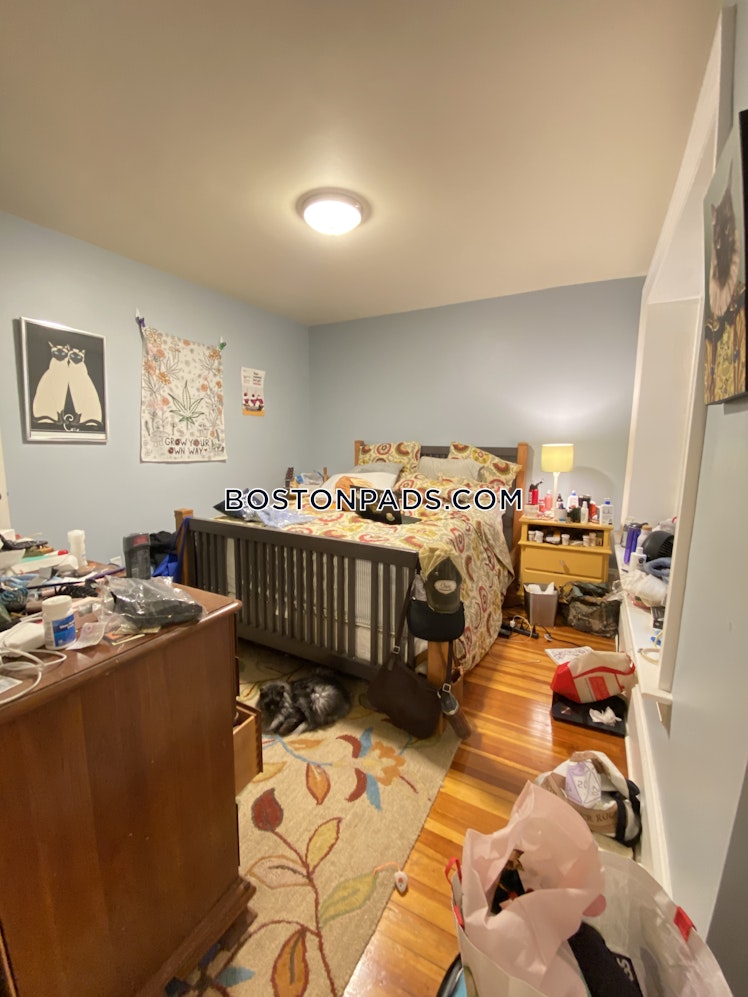 Beacon St., Brookline