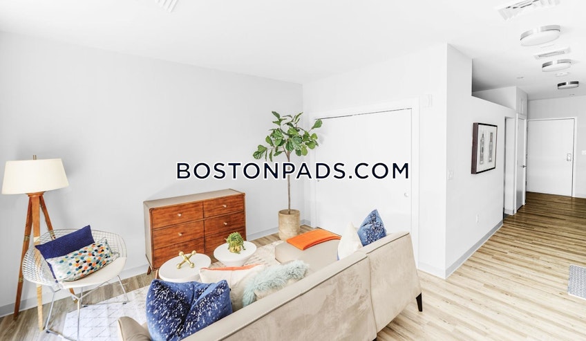 Boston - $3,444 /month