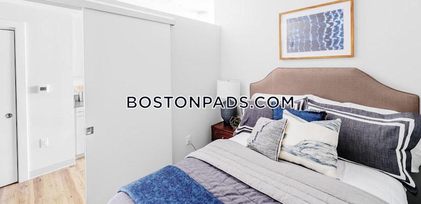Boston - $3,444 /month