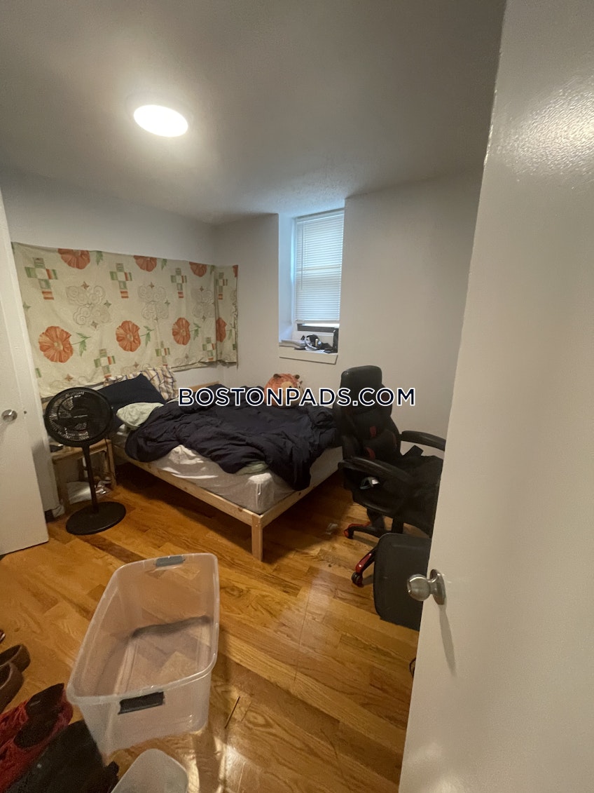 Boston - $3,300 /month