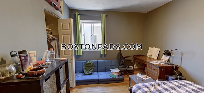 Somerville - $4,450 /mo