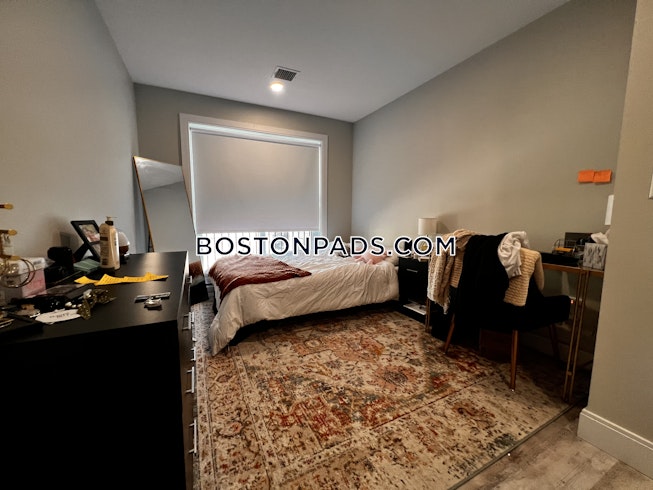 Boston - $3,995 /mo