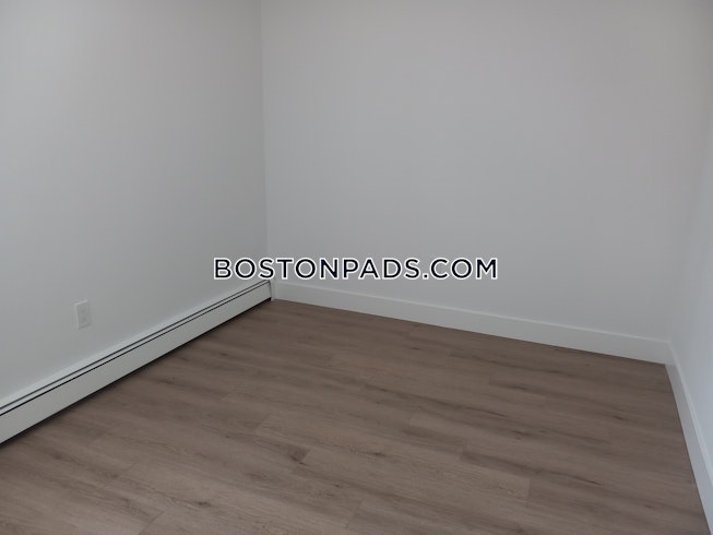 Boston - $3,600 /mo