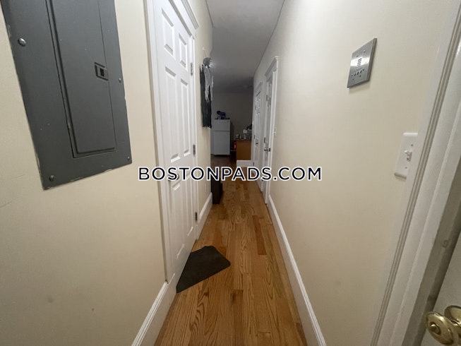Boston - $5,495 /mo