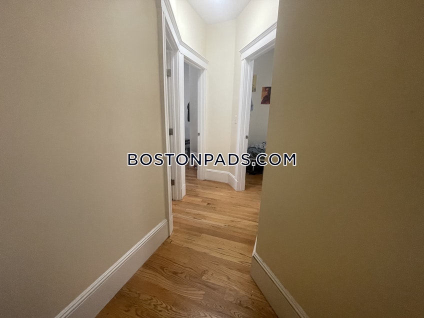 Boston - $5,495 /month