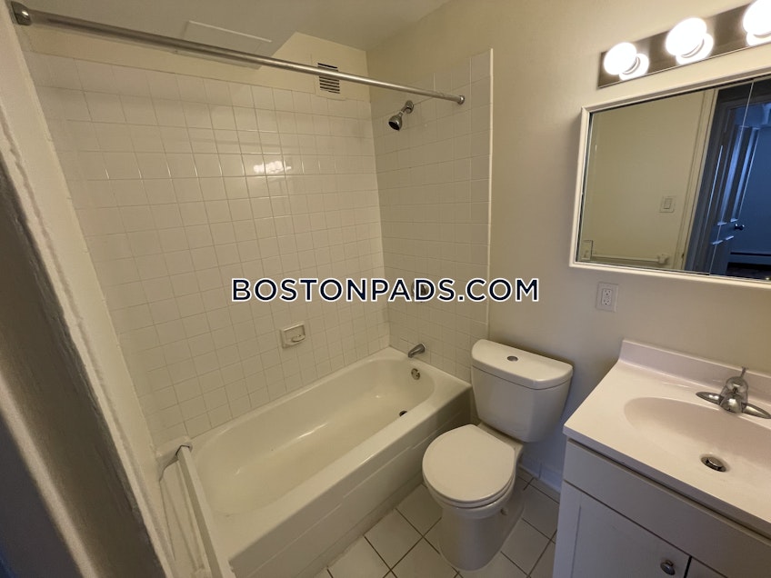 Brookline - $3,900 /month