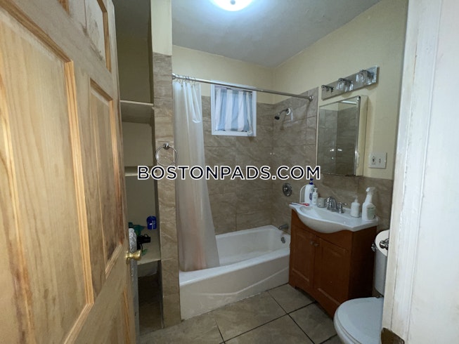 Boston - $4,200 /mo