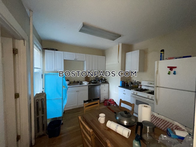 Boston - $4,200 /mo