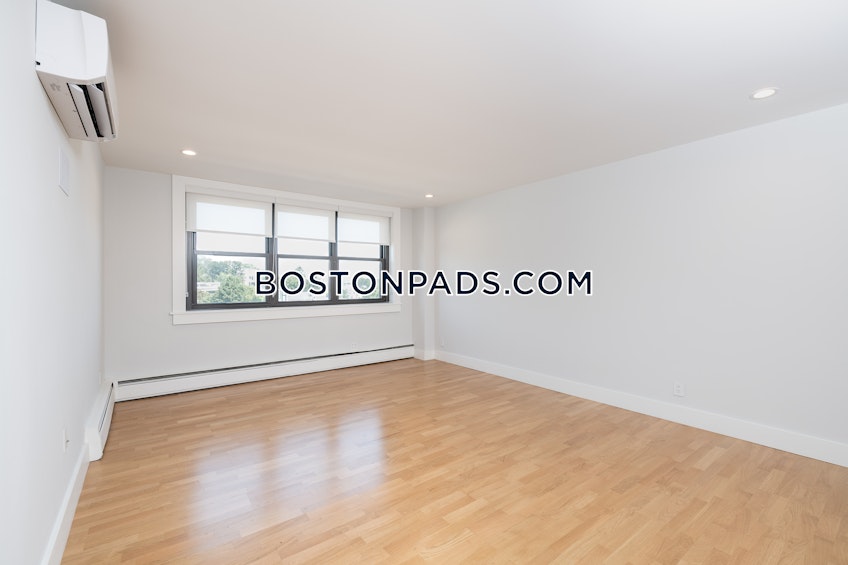 Boston - $3,550 /month