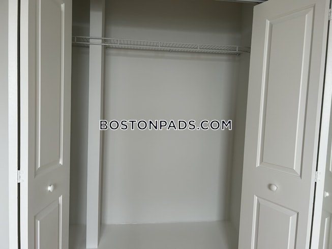 Boston - $3,200 /mo