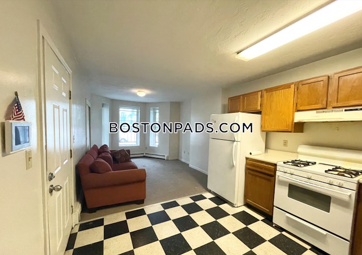 south-end-apartment-for-rent-3-bedrooms-1-bath-boston-4650-4569454 