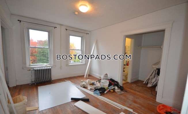 Boston - $2,280 /mo