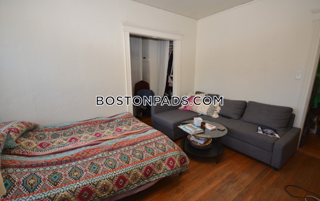 Boston - $2,280 /mo