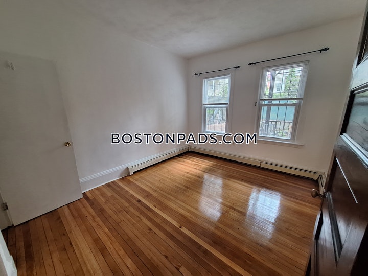 Chilcott Place Boston picture 9