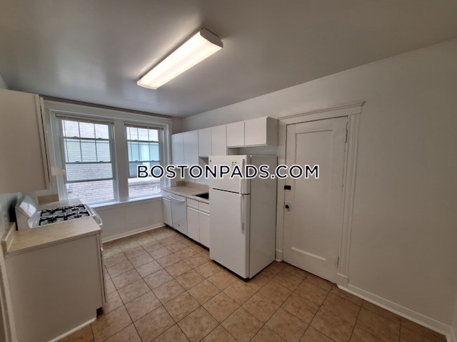 Boston - $3,085 /mo