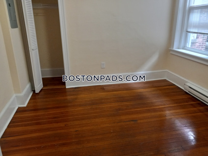 Boston - $3,295 /month