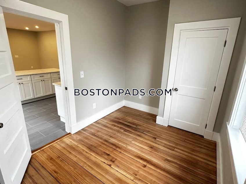 Boston - $5,500 /month