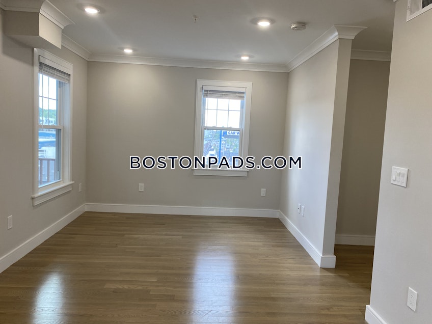 Boston - $3,625 /month