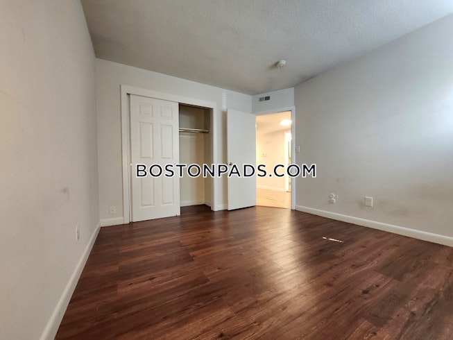 Cambridge - $3,200 /mo