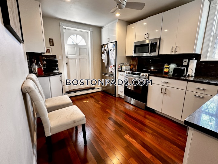 west-roxbury-apartment-for-rent-2-bedrooms-1-bath-boston-4600-4667441 