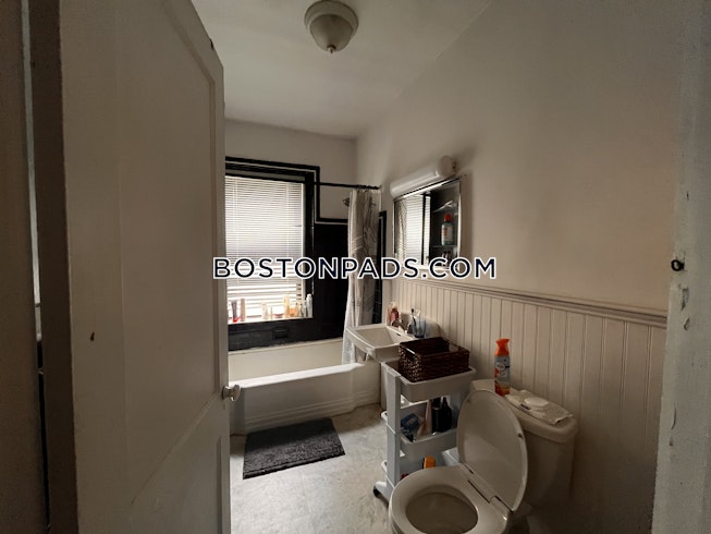 Boston - $3,800 /mo