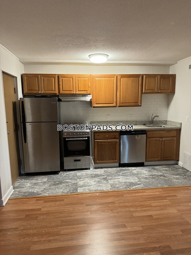 Cambridge - $3,300 /mo