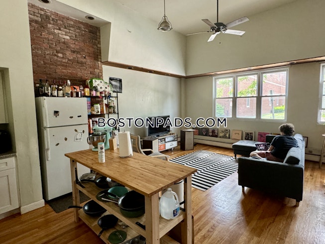 Somerville - $3,785 /mo