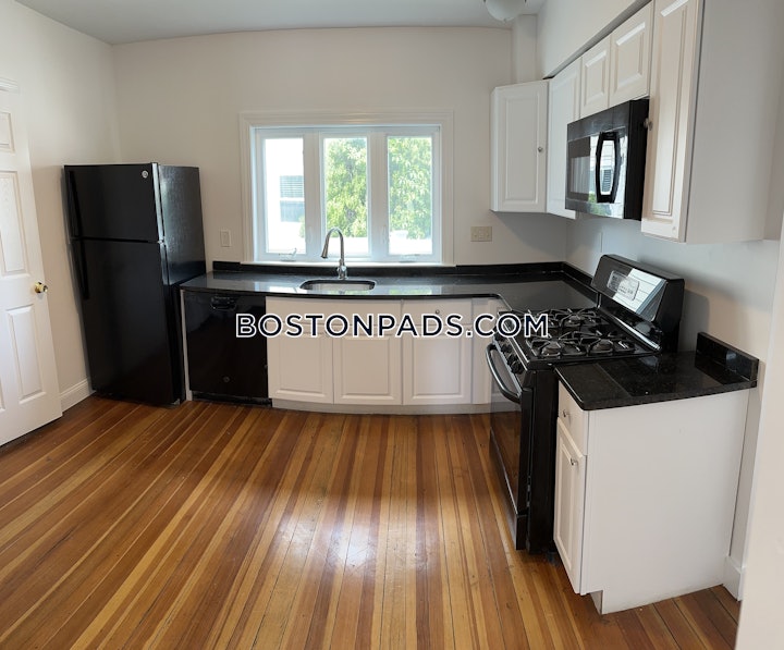 brighton-apartment-for-rent-3-bedrooms-1-bath-boston-3400-4779381 