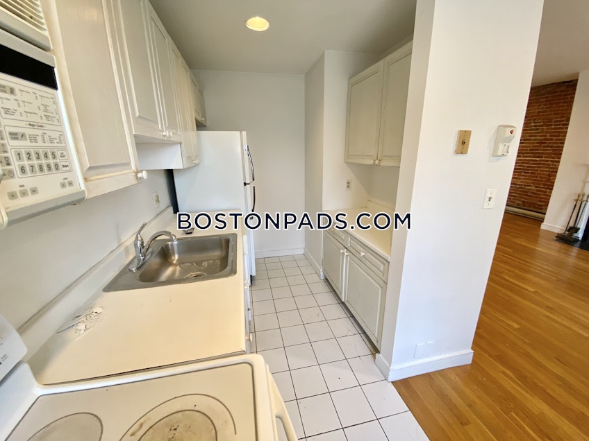 Boston - $3,400 /month