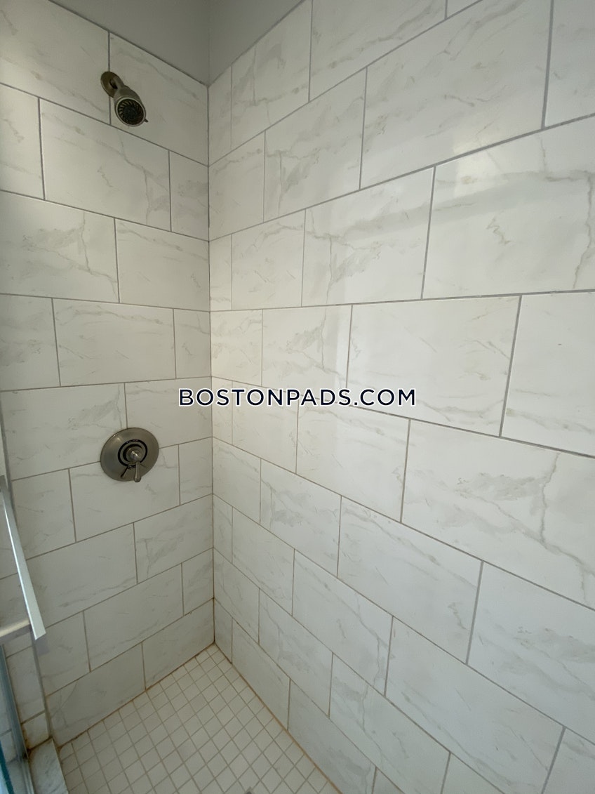 Boston - $3,900 /month