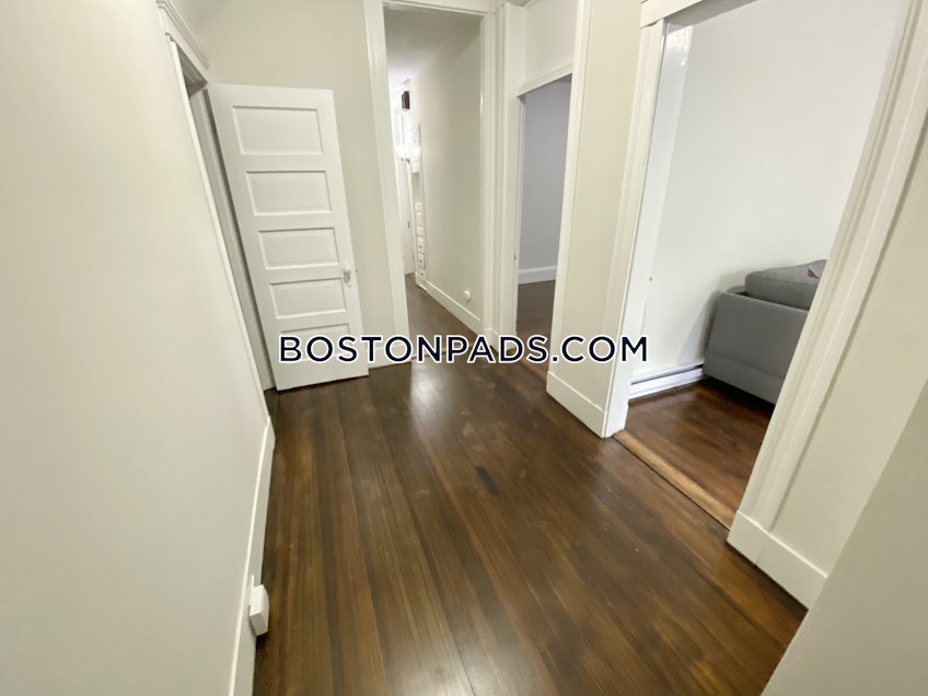 Boston - $3,995 /month