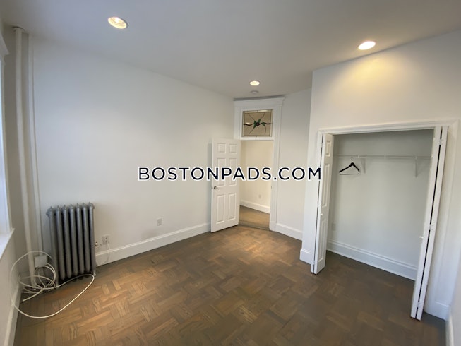 Boston - $2,550 /mo