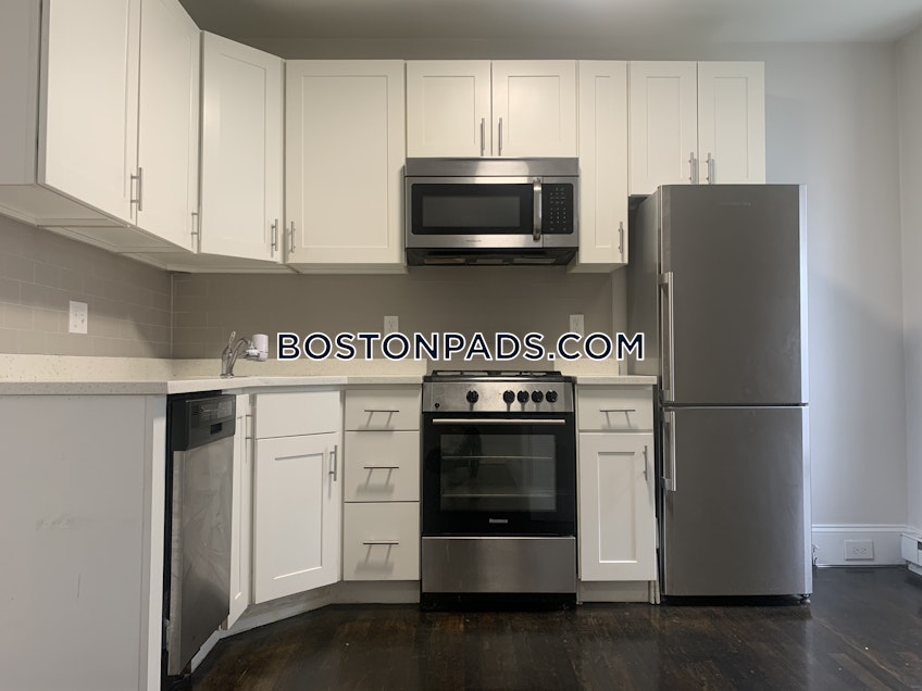 Boston - $4,600 /month