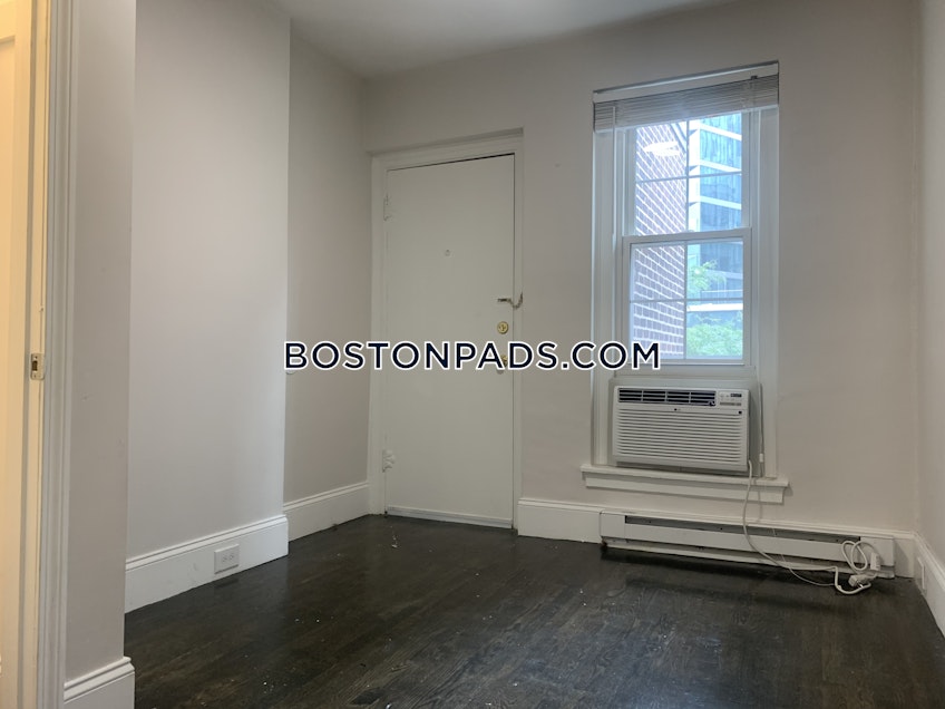 Boston - $4,600 /month