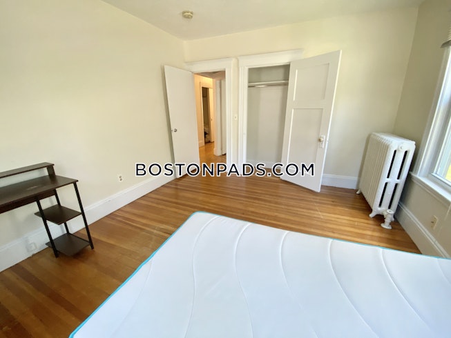 Boston - $4,450 /mo