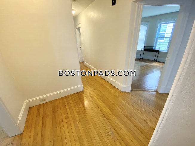 Boston - $4,450 /mo