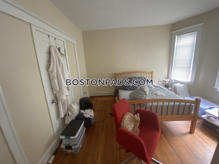 Boston - $2,450 /month