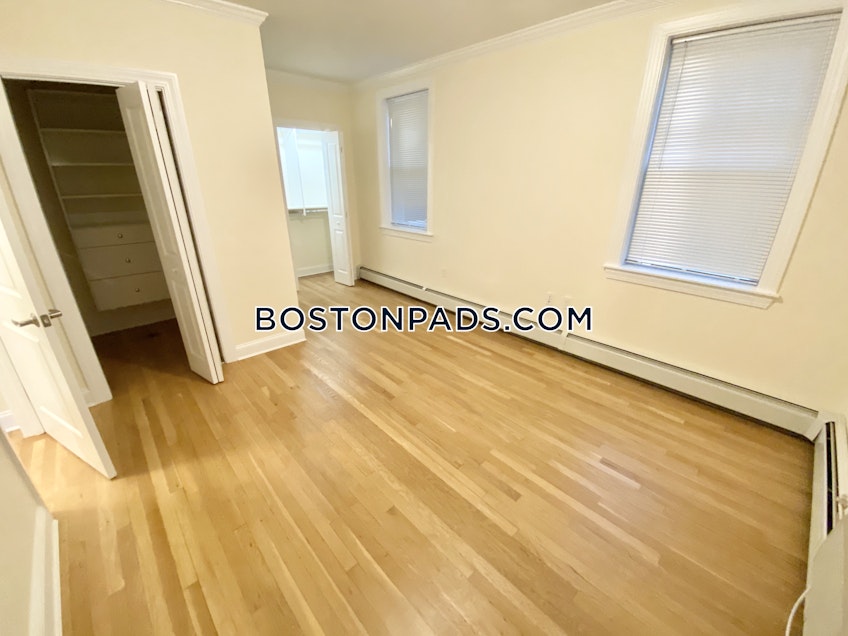 Brookline - $3,095 /month