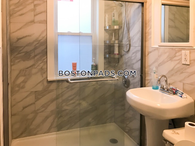 Boston - $3,600 /mo