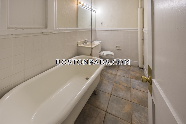 Boston - $2,750 /mo