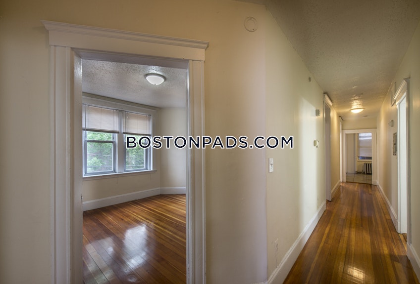 Boston - $2,750 /month