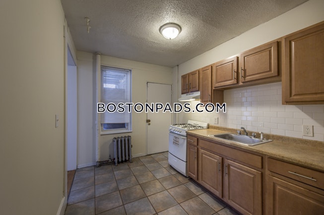 Boston - $2,750 /mo